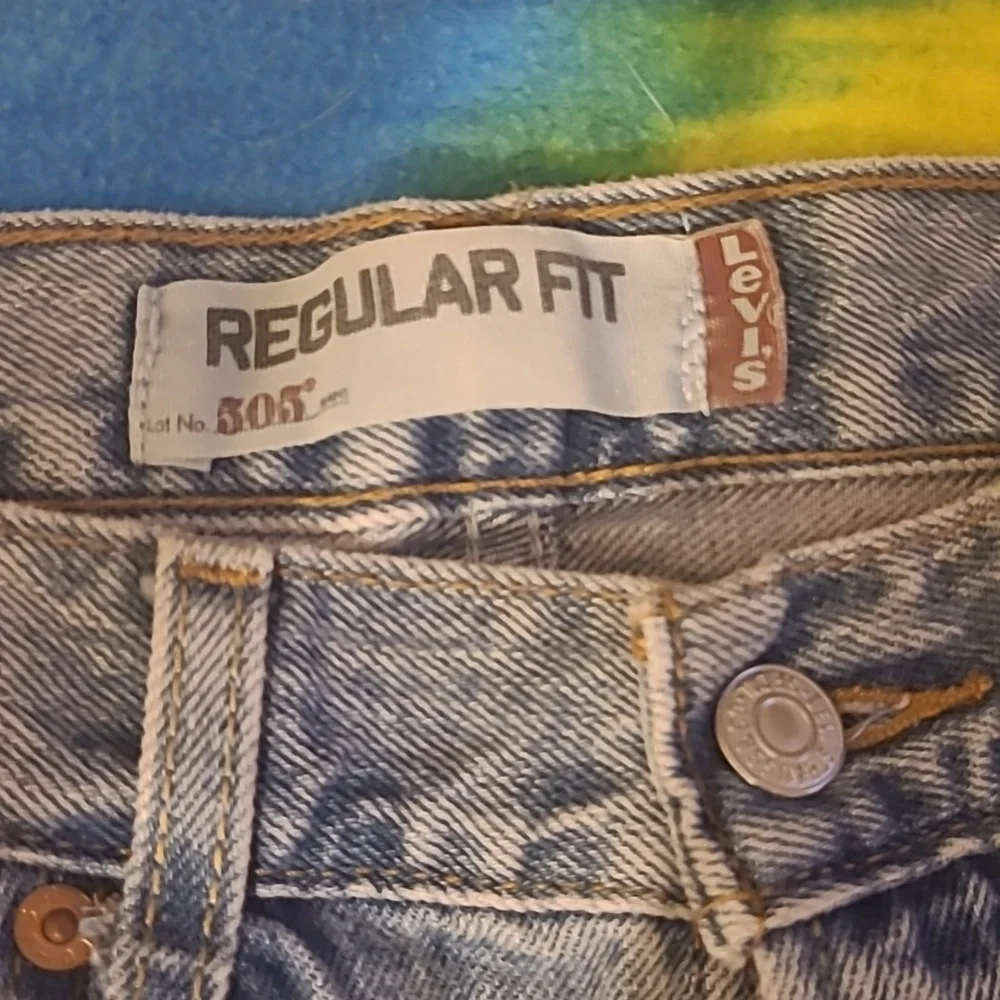 Levi’s 505 Vintage Denim Jeans Straight Leg Faded Blue Wash Distressed 31 x  35
